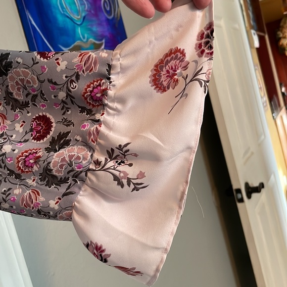 Loft floral blouse with keyhole in front and back - Picture 3 of 5